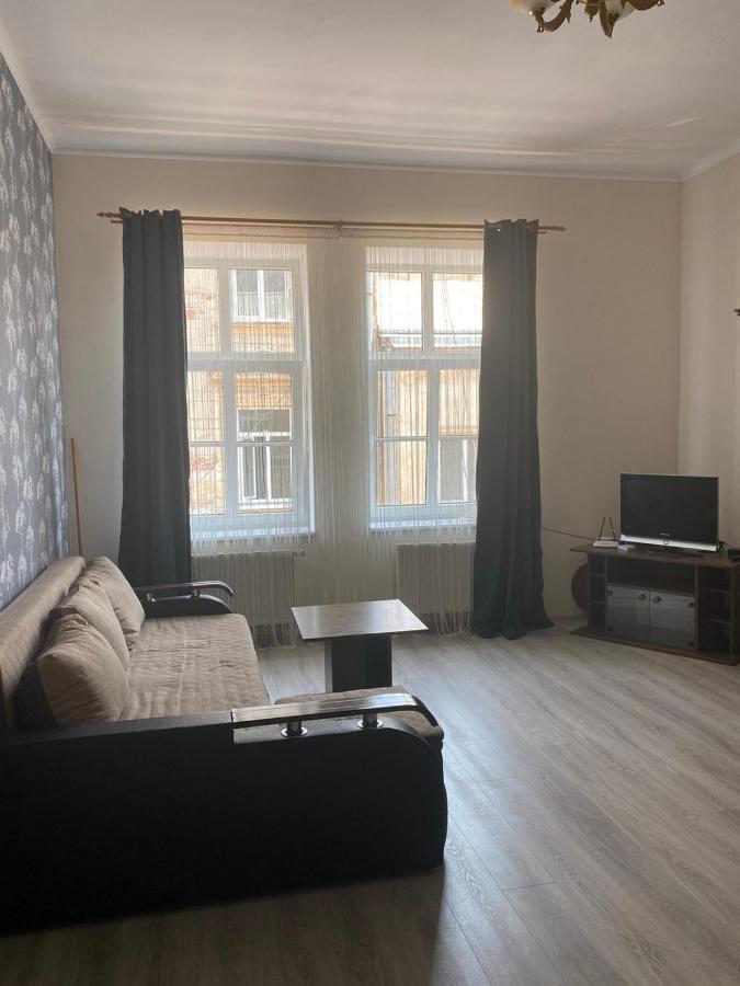 2 Bedroom Apartment On Tomashivskogo Street 7 Львов Экстерьер фото