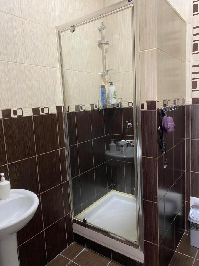 2 Bedroom Apartment On Tomashivskogo Street 7 Львов Экстерьер фото