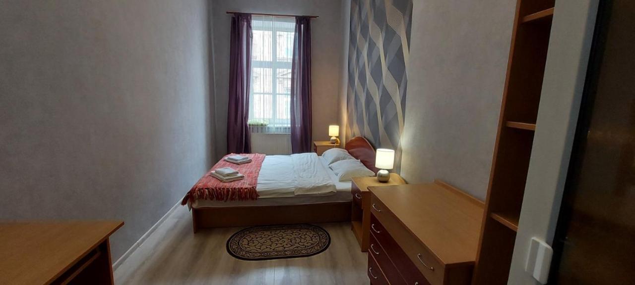 2 Bedroom Apartment On Tomashivskogo Street 7 Львов Экстерьер фото